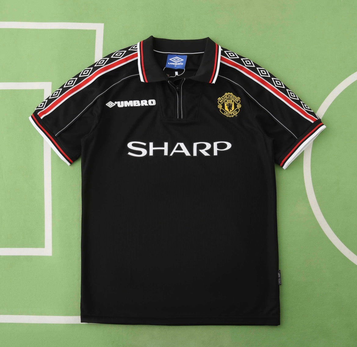 Manchester United - Retro Short Sleeve Jersey