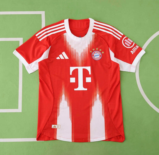 Bayern München - Short Sleeve Jersey