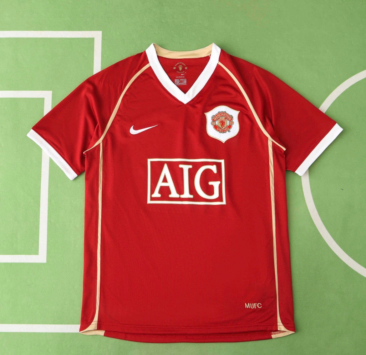 Manchester United - Retro Short Sleeve Jersey